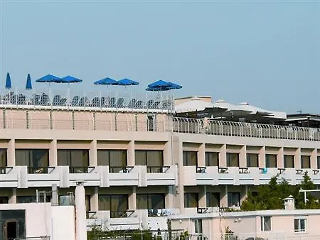 Mistral Hotel 3*