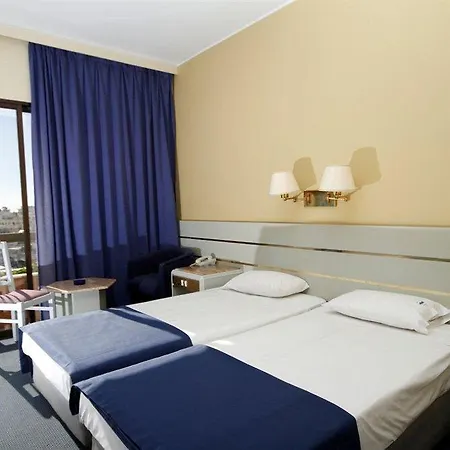 Mistral 3*